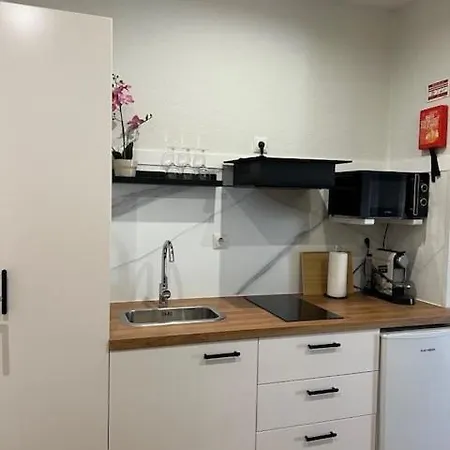 아파트 Charming And Renewed 1 Bedroom In Campolide *
