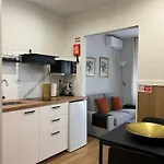 Charming And Renewed 1 Bedroom In Campolide * Lisboa
