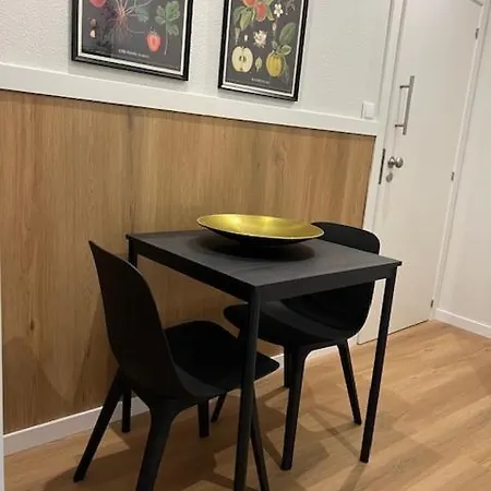 Charming And Renewed 1 Bedroom In Campolide Apartmán *